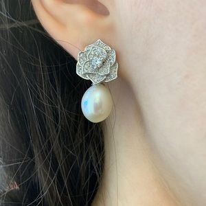 Freshwater Pearl Earrings